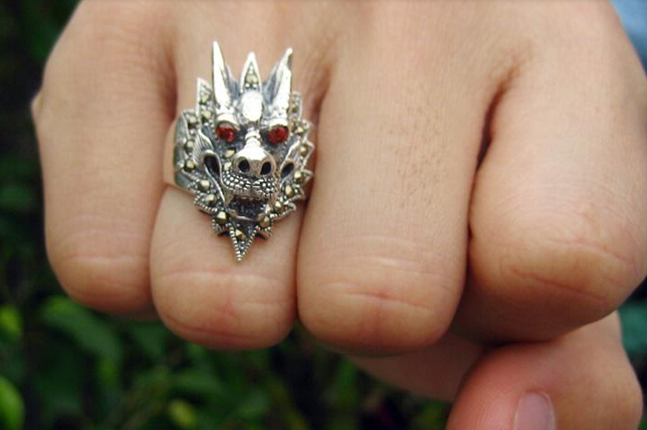 Retro 925 Sterling Silver Dragon Head Ring With Garnet Dragon Eyes